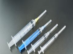 一(yī)次性使用(yòng)無菌溶藥注射器(qì)