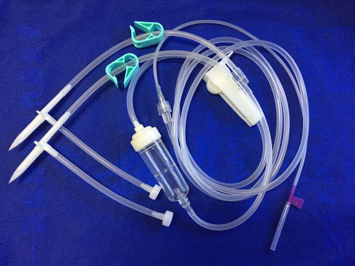 一(yī)次性使用(yòng)精密過濾輸液器(qì) 一(yī)次性使用(yòng)精密過濾輸液器(qì)